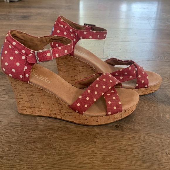 Toms red and white polka dot wedges - Picture 2 of 3